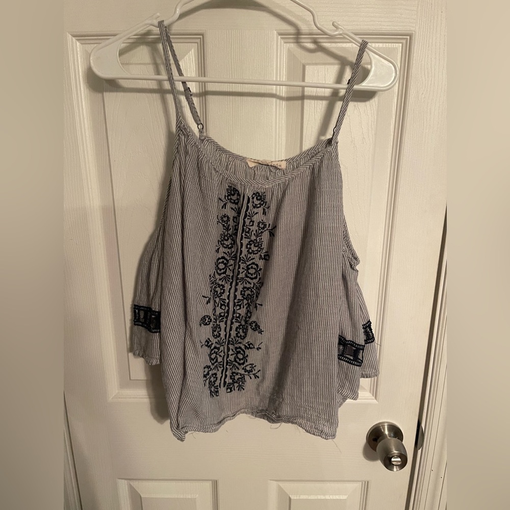 Rewind shoulder top